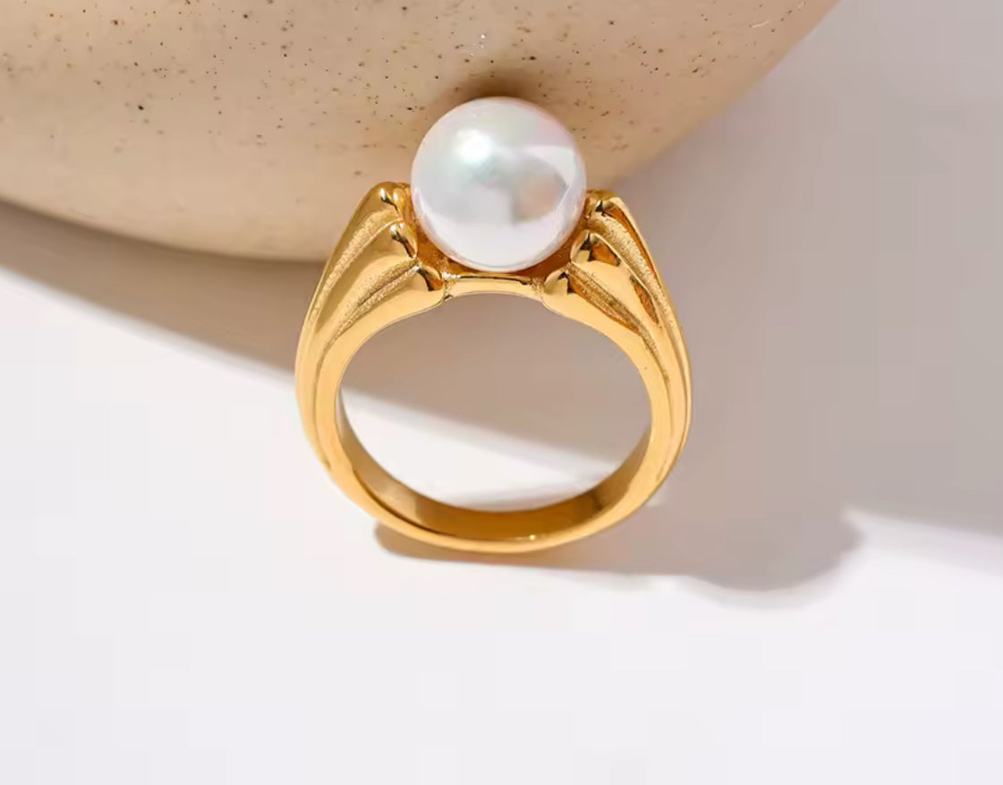 AISANG Shell Pearl Fashion Ring Stainless Steel Tarnish Free Vintage Jewelry For Women